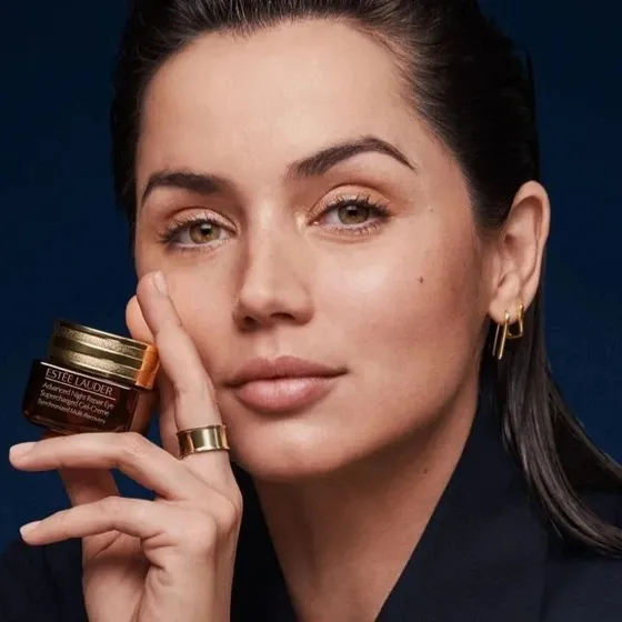 درباره خرید کرم دور چشم استی لادر اصل + بهترین قیمت (جوان ساز قوی )